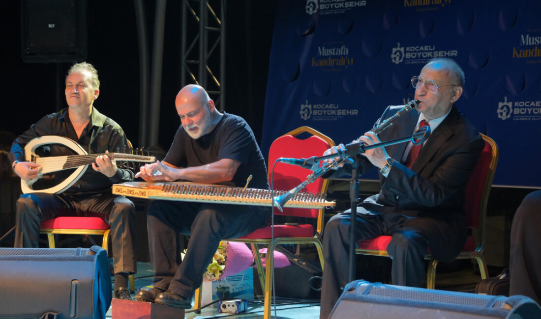 Kocaeli Büyükşehir Belediyesi, Türk klarnetinin efsane ismi Mustafa Kandıralı'nın sanat