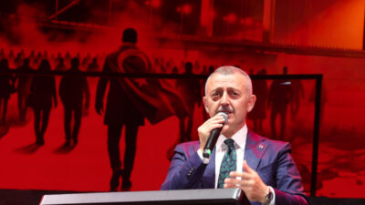 Kocaeli Büyükşehir Belediye Başkanı Tahir Büyükakın, 15 Temmuz Demokrasi ve