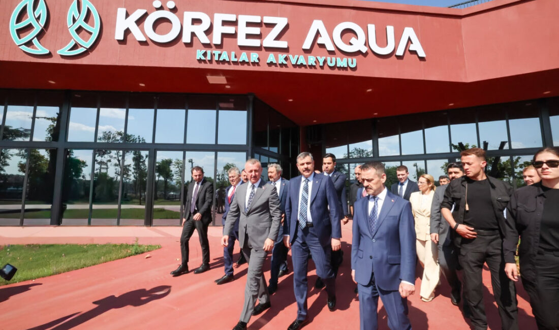 İçişleri Bakanı Mustafa Çiftçi, Kocaeli’de gerçekleştirdiği temasların ardından Kocaeli Büyükşehir