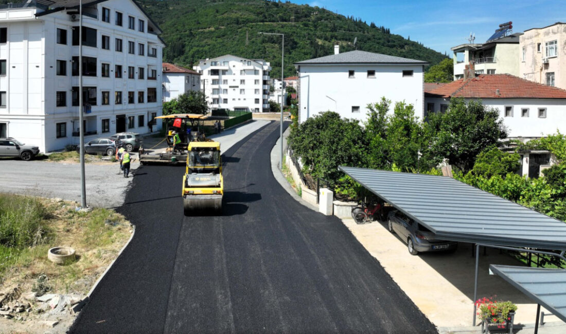 Kocaeli Büyükşehir Belediyesi, Karamürsel ilçesi Tepeköy Mahallesi’nde bulunan Karamürsel Caddesi’nde