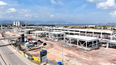 Kocaeli Büyükşehir Belediyesi’nin kente kazandırdığı vizyon projelerden Sosyal Yaşam Merkezi’nde