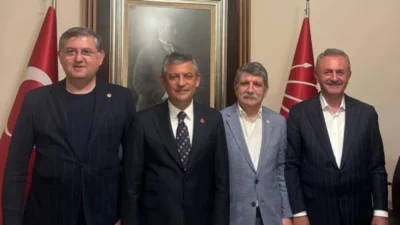 CHP’de yaşanan ayrılık sürecinin ardından kurulan YENİ Parti’nin Kurucular Kurulu
