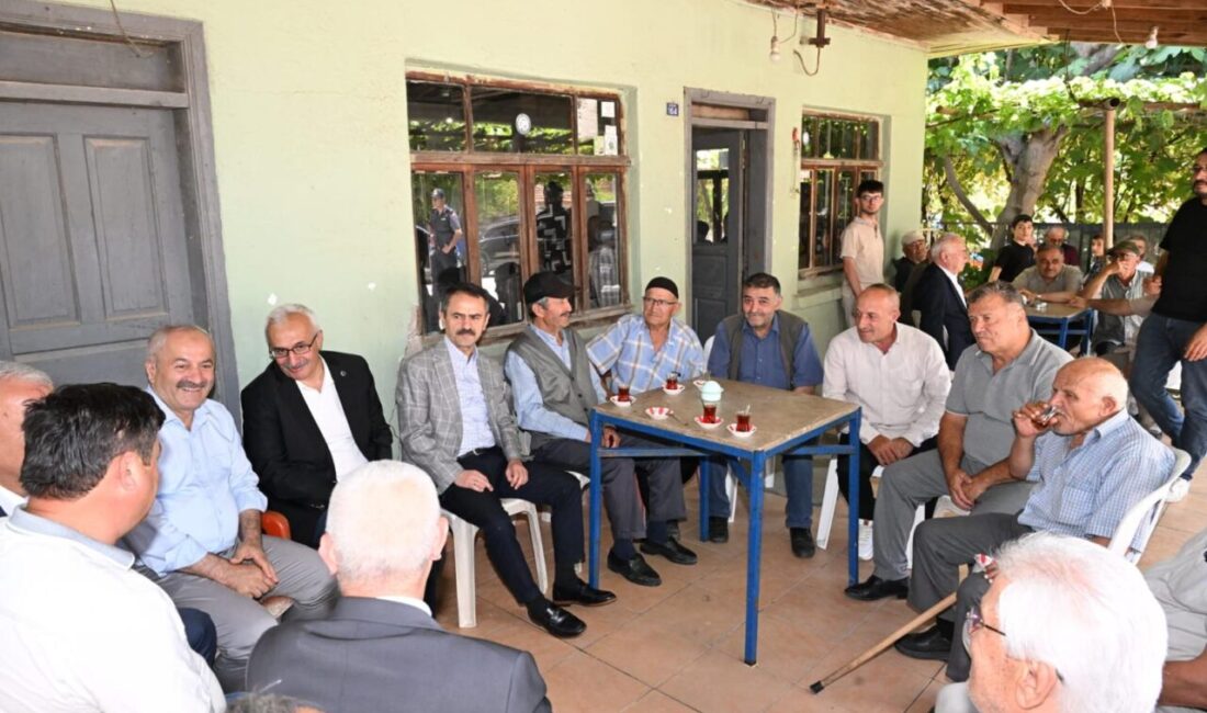 Kocaeli Valisi İlhami Aktaş, Gebze'nin Kargalı Mahallesi'nde düzenlenen geleneksel mevlit