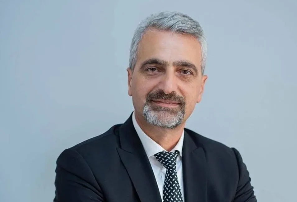 Özgür Özel’in yeni parti kuracaklarını ilan etmesinin ardından CHP’den akın