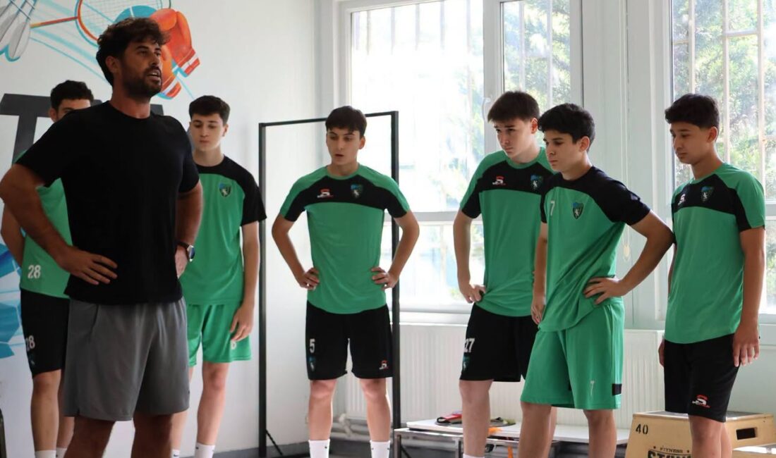 Kocaelispor Futbol Akademisi U16 takımı 2026/2027 Futbol Sezonu öncesi hazırlıklarına
