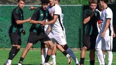 Kocaelispor ve Beşiktaş takımları Kocaelispor Futbol Akademisi Vinsan Alt Yapı