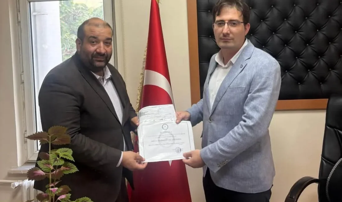 Yönetimdeki arkadaşlarıyla birlikte mazbatasını teslim alan Doğan Bekiroğlu, kendisine destek