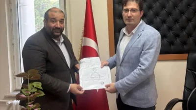 Yönetimdeki arkadaşlarıyla birlikte mazbatasını teslim alan Doğan Bekiroğlu, kendisine destek