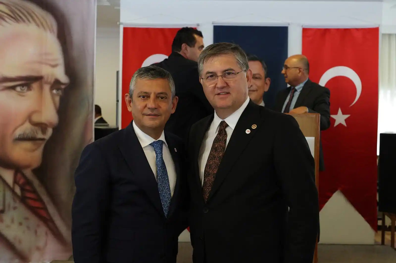 Yeni Parti, TBMM’deki ilk kapalı grup toplantısını gerçekleştirirken, Kocaeli Milletvekili