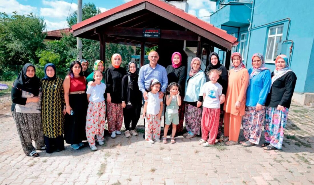 Körfez Belediye Başkanı Şener Söğüt, Sevindikli Mahallesi ile Kutluca Mahallesi'ni