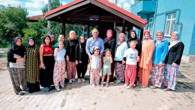 Körfez Belediye Başkanı Şener Söğüt, Sevindikli Mahallesi ile Kutluca Mahallesi'ni