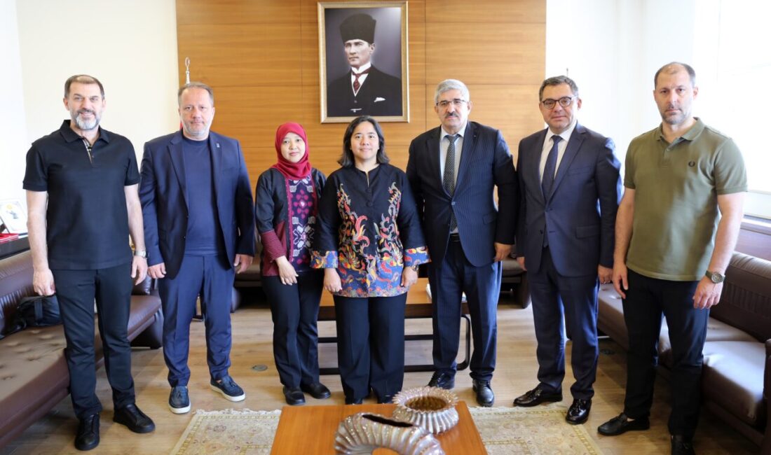 Uluslararası iş birliklerini geliştirmeye yönelik temaslarını sürdüren Kocaeli Ticaret Odası