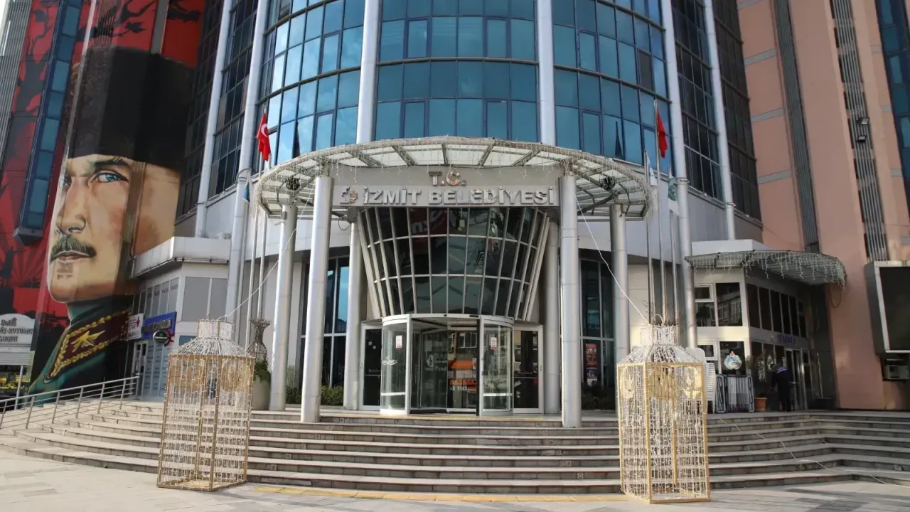 İstanbul Cumhuriyet Başsavcılığı tarafından İzmit Belediyesi’ne yönelik yürütülen soruşturma kapsamında