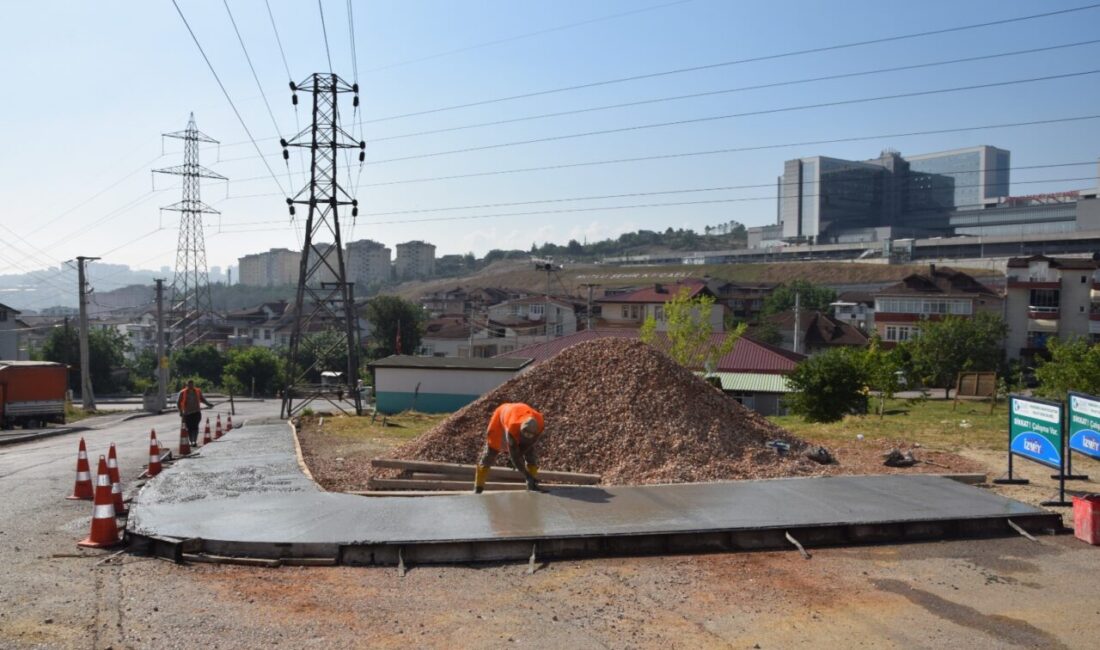 İzmit Belediyesi Fen İşleri Müdürlüğü, kent genelinde sürdürdüğü üstyapı çalışmaları
