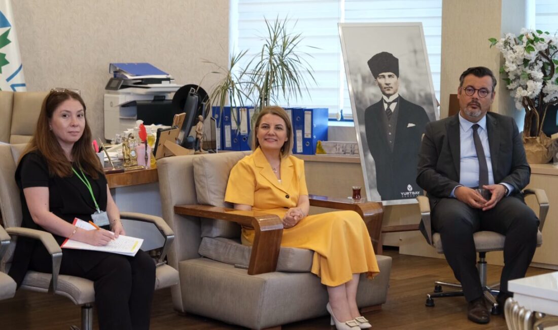 Halk Günü buluşmalarını sürdüren Fatma Başkan, İzmitlilerin sorunlarını ve önerilerini