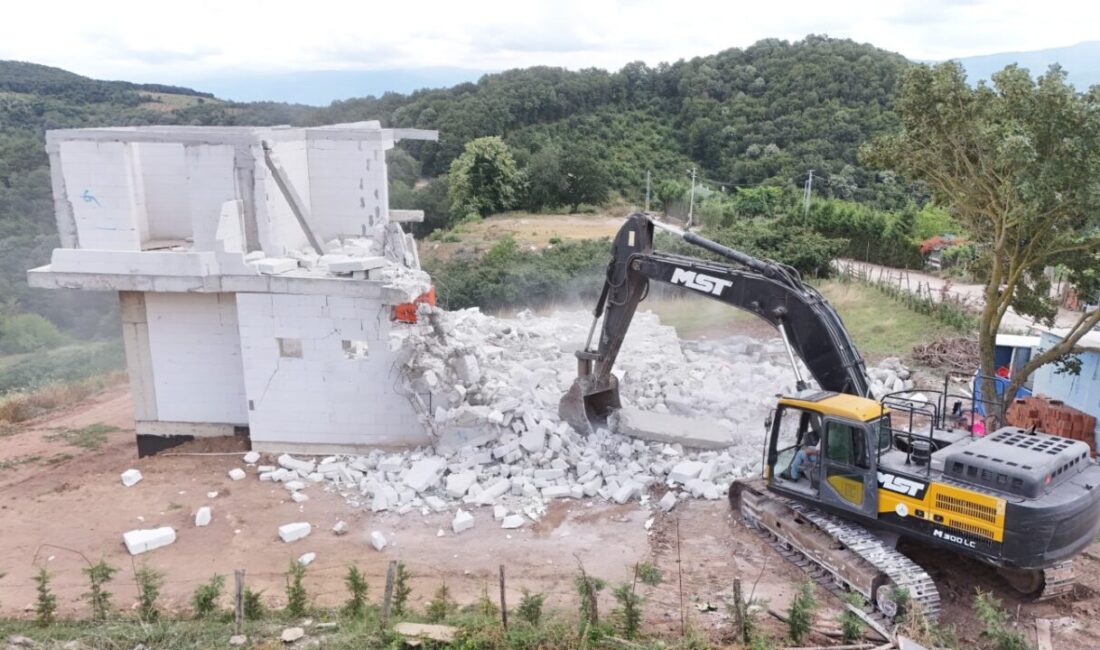 Kartepe Belediyesi, ilçe genelinde planlı kentleşmenin korunması ve güvenli yapılaşmanın