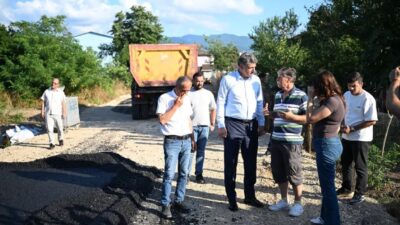 Kartepe Belediyesi, ilçe genelinde ulaşım altyapısını güçlendirmeye yönelik çalışmalarına aralıksız