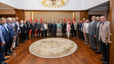 Kocaeli Kent Konseyi Başkanlığına seçilen Ceyhun Yalçın ve yeni yönetim