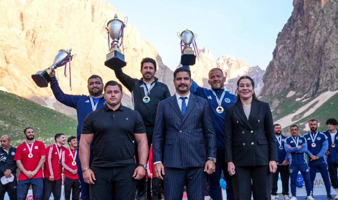 Kocaeli Büyükşehir Belediyesi Kağıtspor, geçtiğimiz hafta güreş, judo ve karate