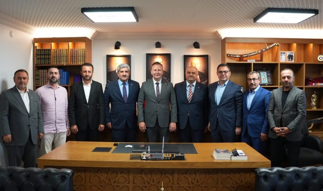 Kocaeli Ticaret Odası (KOTO), kamu kurumları, siyasi partiler, sivil toplum