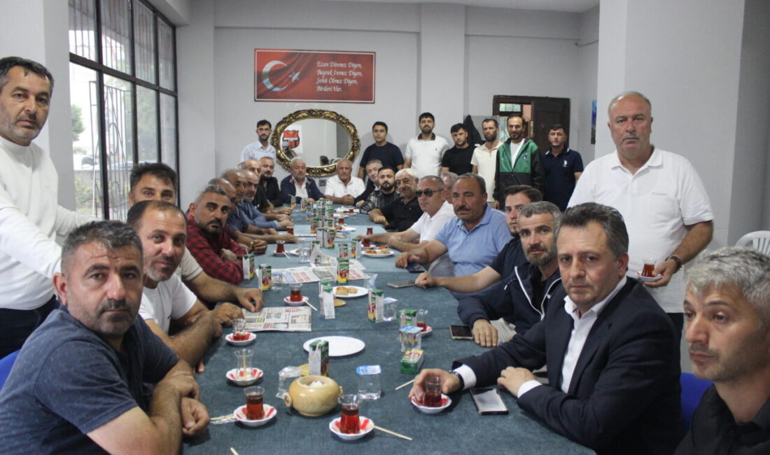 Kocaeli Yozgatlılar Sosyal Yardımlaşma ve Dayanışma Derneği'nin olağan genel kurulunda