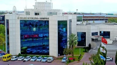 CHP’de istifa yağmuru devam ederken, Kocaeli Büyükşehir ve Körfez Belediye