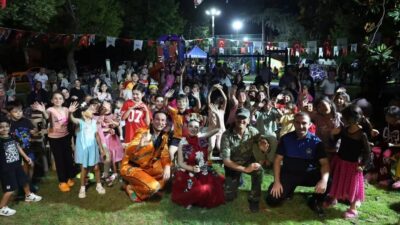 Derince’de yaz dönemini renklendiren Mahalle Şenlikleri, Dr. Sadık Ahmet Parkı’ndaki