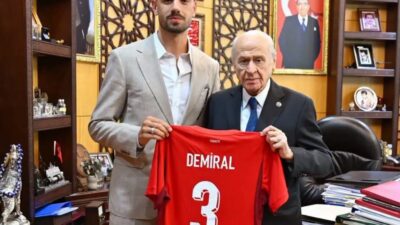 A Milli Futbol Takımımızın Karamürsel'li oyuncusu Merih Demiral, MHP Genel