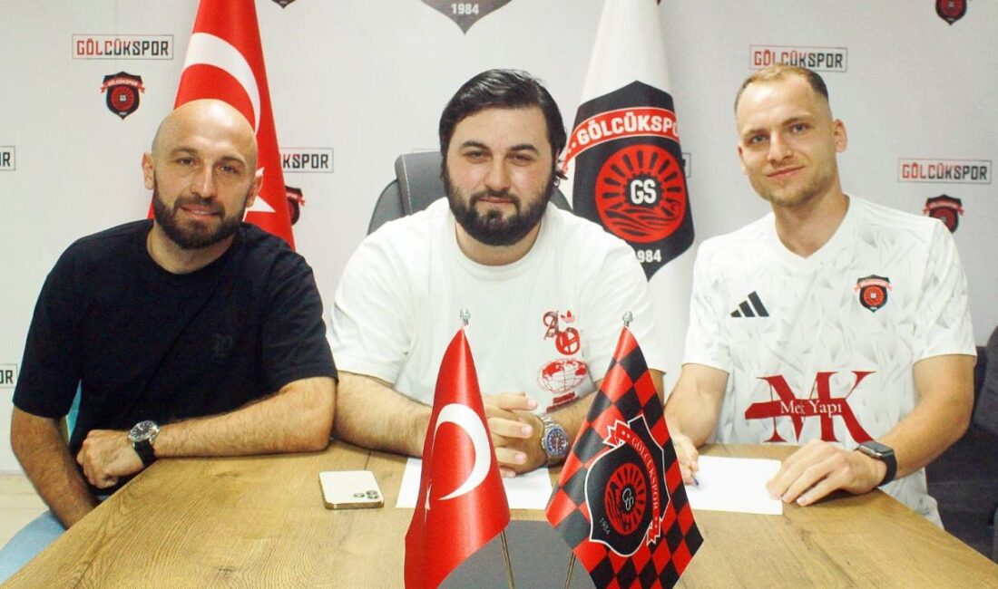 Yeni sezon öncesi kadro yapılanmasını sürdüren Gölcükspor, iç transferde önemli