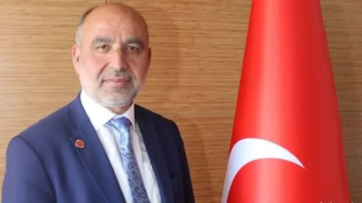 Saadet Partisi Kocaeli İl Başkanı Recep Sarıdoğan, kent genelindeki altyapı