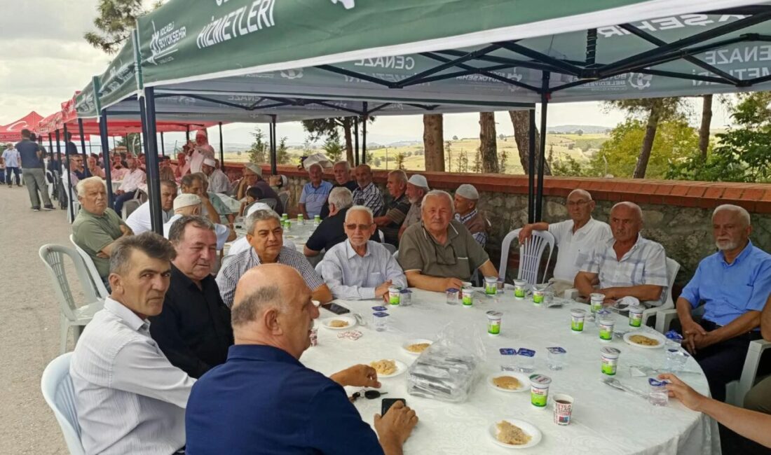 İzmit Yenice Mahallesi’nde geçmişlerin ruhuna ithafen düzenlenen Kur’an-ı Kerim ve