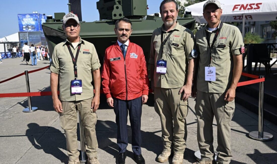 Vali İlhami Aktaş, TEKNOFEST Mavi Vatan kapsamında Gölcük Donanma Komutanlığı’nda