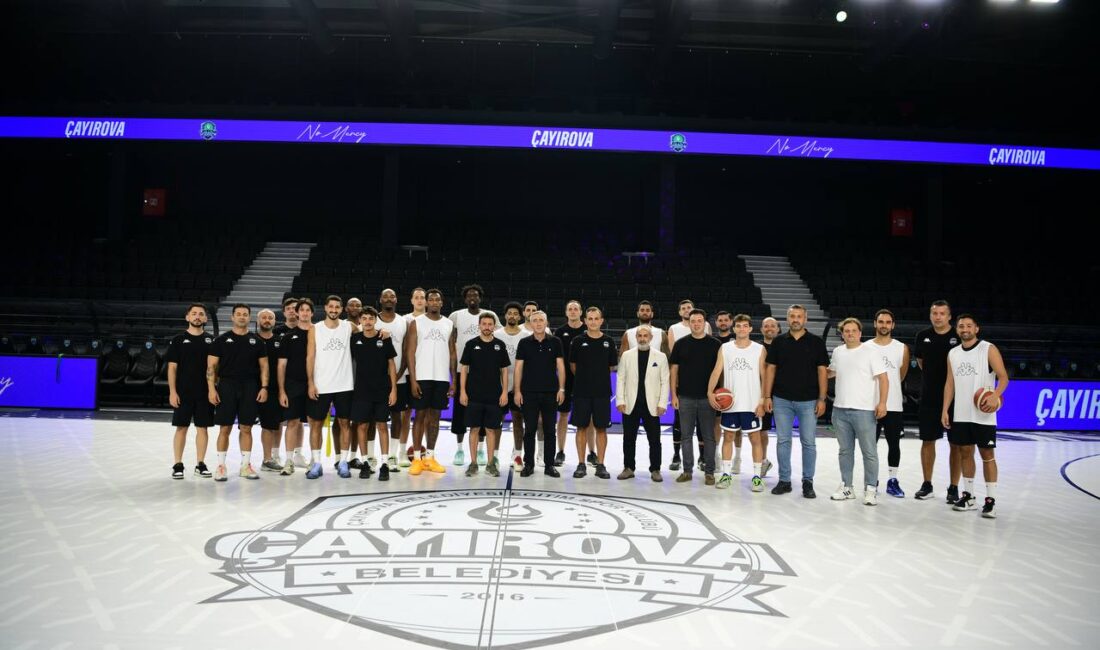 Geçtiğimiz sezon Türkiye Basketbol Ligi’nde çifte kupa kaldırarak, bu yıl