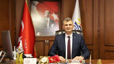 Gölcük Belediye Başkanı Ali Yıldırım Sezer, 17 Ağustos 1999 Gölcük