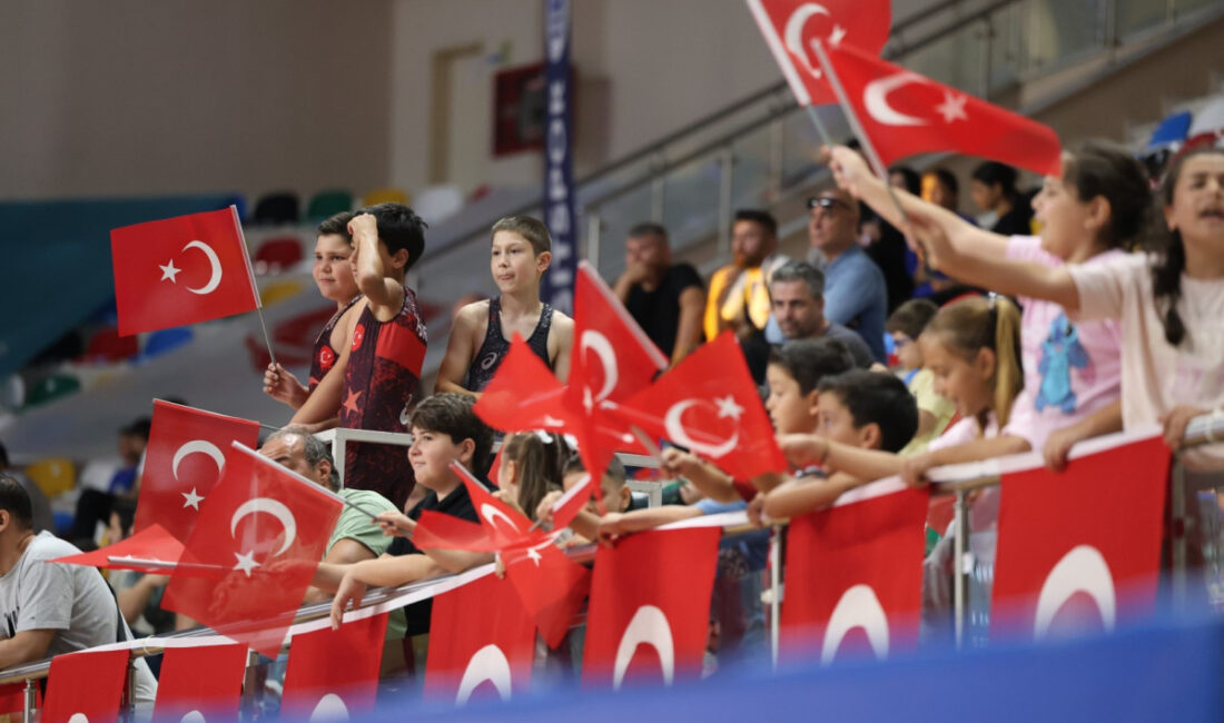 Kocaeli Büyükşehir Belediyesi, spora ve sporcuya verdiği yatırımlarla yarının başarılı