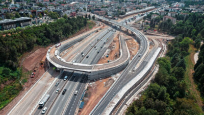 Kocaeli Büyükşehir Belediyesi, “Başiskele Kavşağı Yapım İşi” kapsamında önemli bir