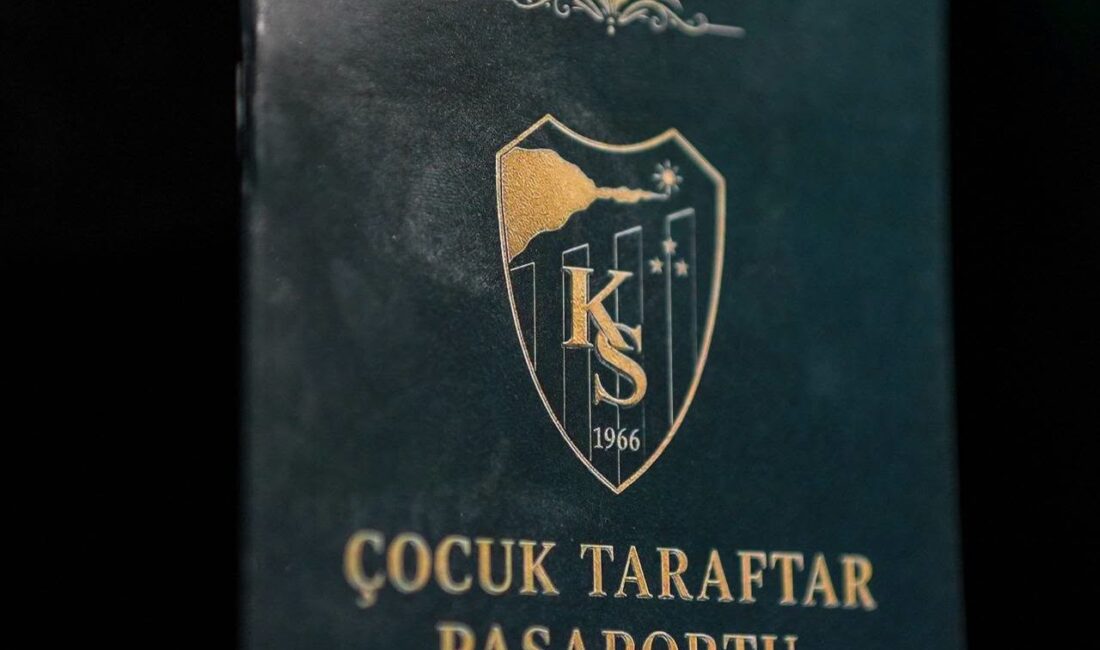 Kocaelispor, geleceğin yeşil-siyahlı taraftarlarını tribünlere kazandırmak amacıyla “Çocuk Taraftar Pasaportu”