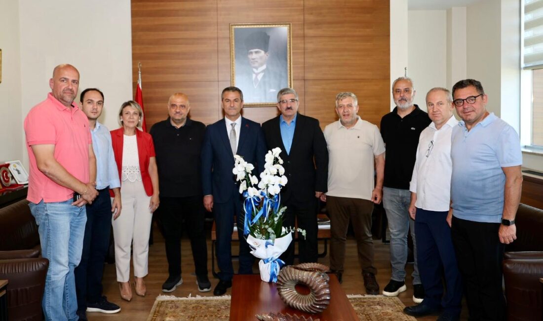 İzmit Belediyesi Başkan Vekili Lütfü Obuz, Kocaeli Ticaret Odası (KOTO)