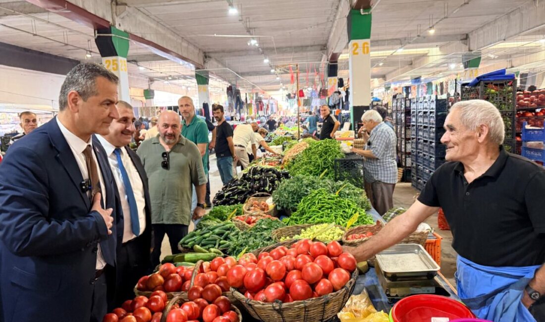 İzmit Belediye Başkanvekili Lütfü Obuz, Doğu Kışla Kapalı Pazar Alanı'nı