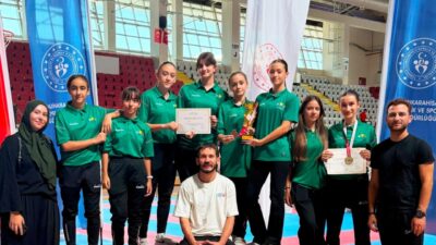 Kocaeli İl Karma Karate Kız Takımı Genel Klasmanda Türkiye üçüncüsü