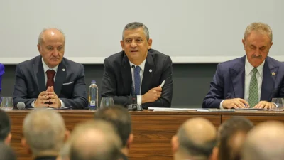 Kocaeli programı kapsamında Gebze'ye gelen CHP Genel Başkanı Özgür Özel,
