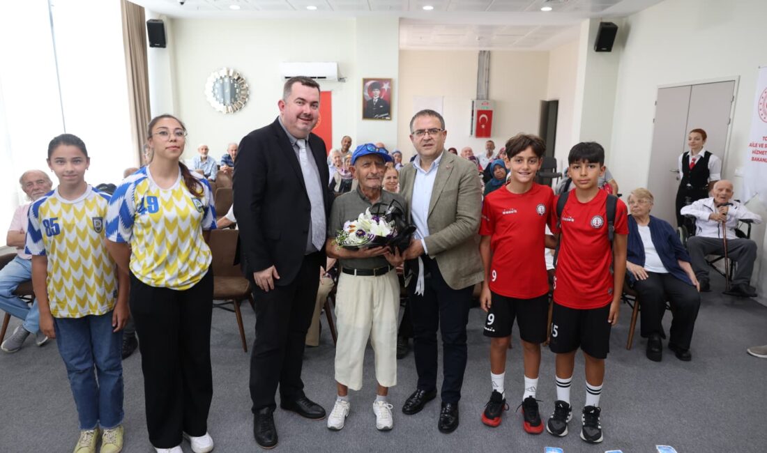 Kocaeli Huzurevi’ni ziyaret ederek kentimizin çınarları ile bir araya gelen
