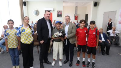 Kocaeli Huzurevi’ni ziyaret ederek kentimizin çınarları ile bir araya gelen