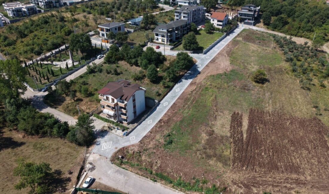 Seymen Mahallesi Musaoğlu Sokak ile Servetiye Cami Mahallesi’ndeki Tarihi Servetiye