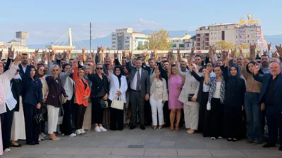 MHP Kocaeli İl Başkanı Enes Emengen, mazbatasını alarak görevine resmen