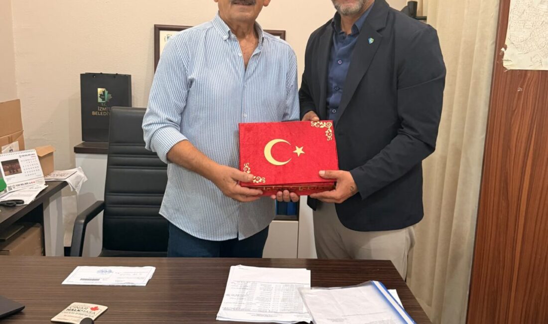 İzmit Belediyesi Köy Hizmet Masası Sorumlusu İsmail Akdeniz, doğum günleri