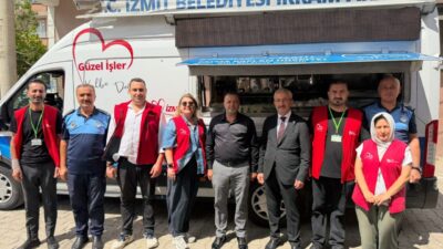 İzmit Belediyesi, Çayırköy Camii’nde Cuma Namazı sonrası cemaate kek ve