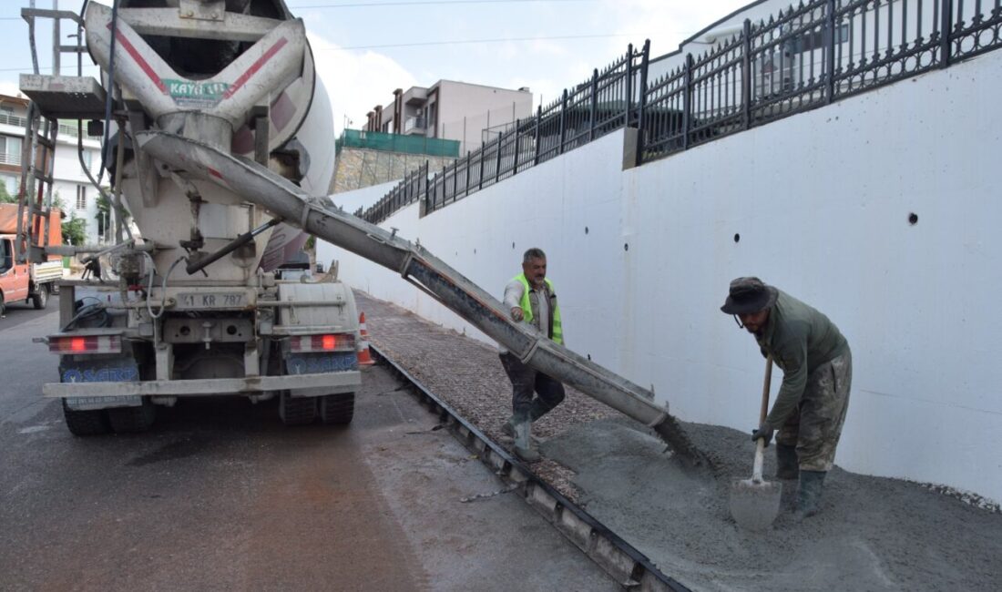 İzmit Belediyesi, Tüysüzler Mahallesi Dalyan Sokak’ta 400 metre uzunluğunda beton