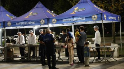 Mevlid Kandili’nin manevi huzuru Kartepe’de birlik ve beraberlik içerisinde yaşandı.