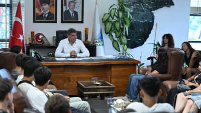 Kartepe Belediyesi’nin gençlere yönelik hayata geçirdiği “Hep Genç Kartepe” etkinlikleri